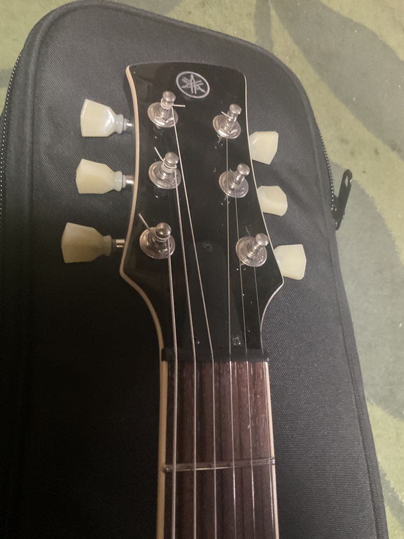 ギター Yamaha REVSTAR RSS02T