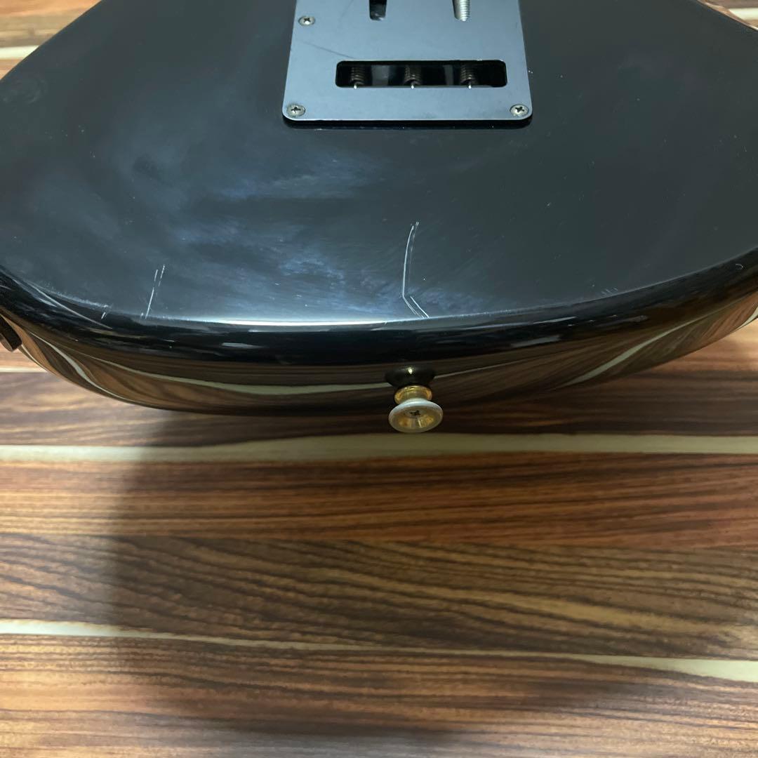 フェルナンデス　ストラト