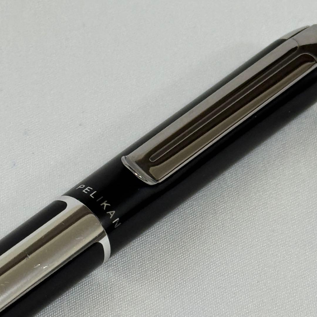 Pelikan Pura P40 ブラック シルバー 万年筆 細字 インク 青