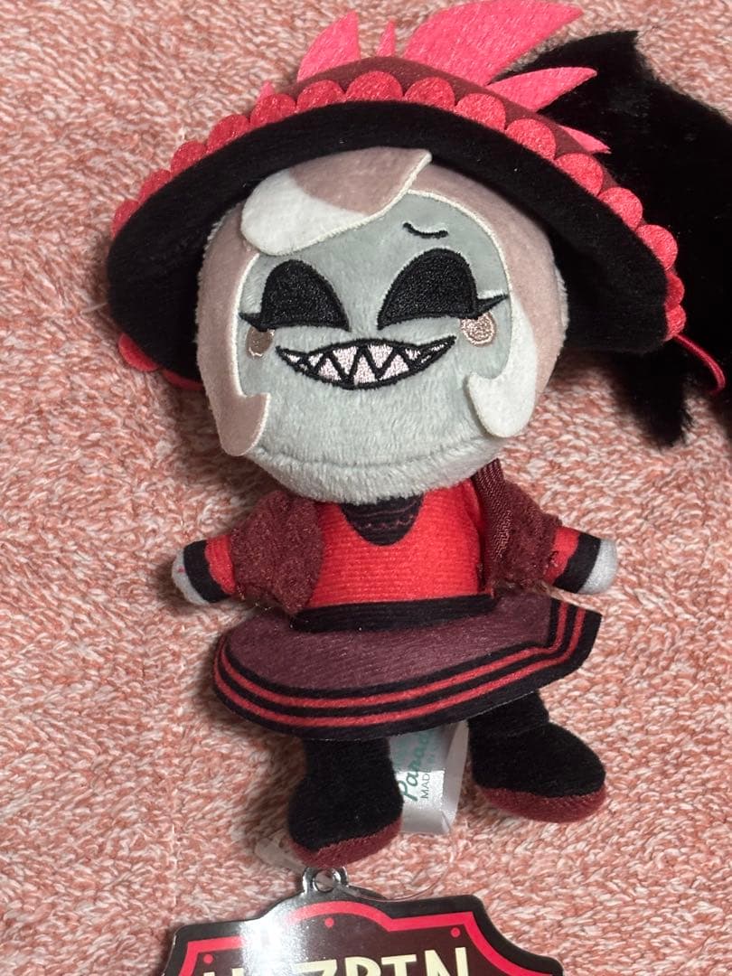 ラウンドワン限定‼️ハズビン・ホテルへようこそ おすわりマスコット