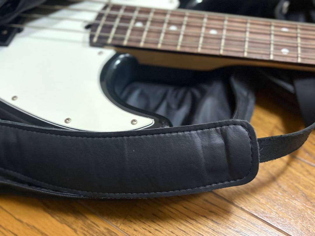 エレキベース Bacchus 4弦