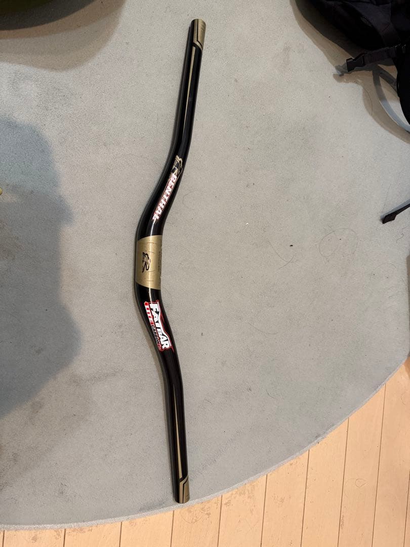 RENTHAL FATBAR 35 カーボン 40mm RISE レンサル