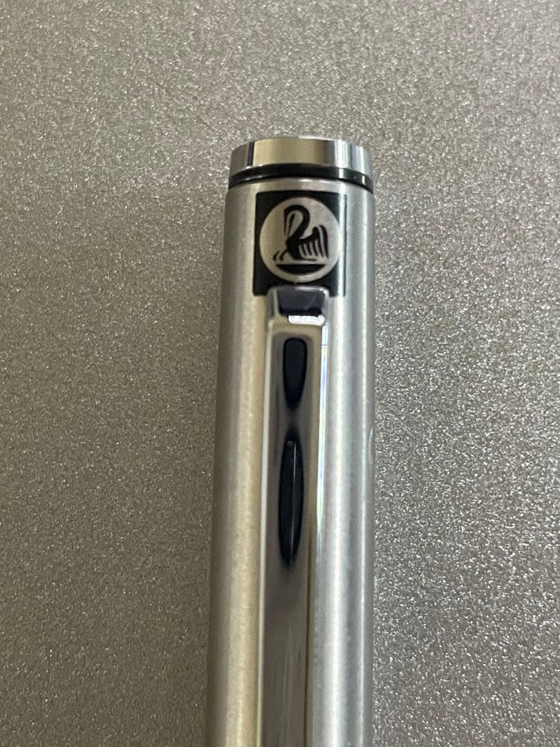 高級万年筆　ペリカン