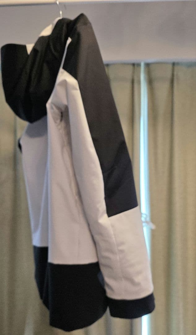 OAKLEY スキースノーボードジャケット ホワイト/ブラック XL