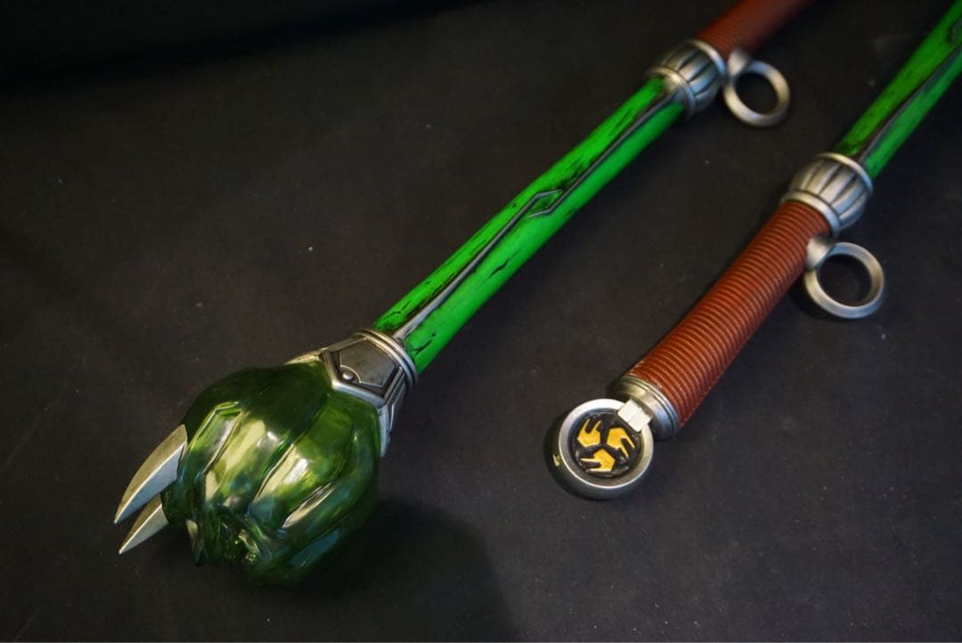 ラスト1 仮面ライダー歌舞鬼　音撃棒・烈翠　1：1プロップスケール