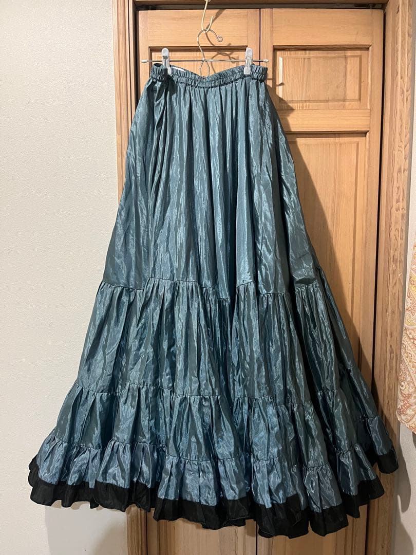 B. ROSA グレー ジプシースカート 25ヤード