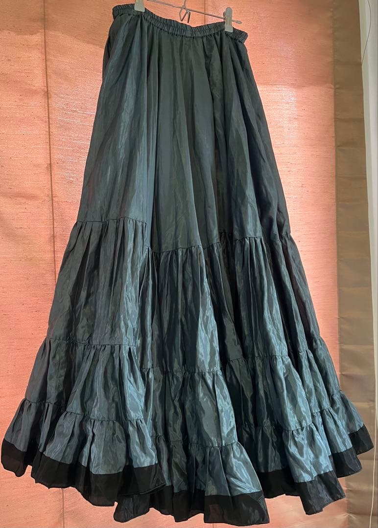 B. ROSA グレー ジプシースカート 25ヤード