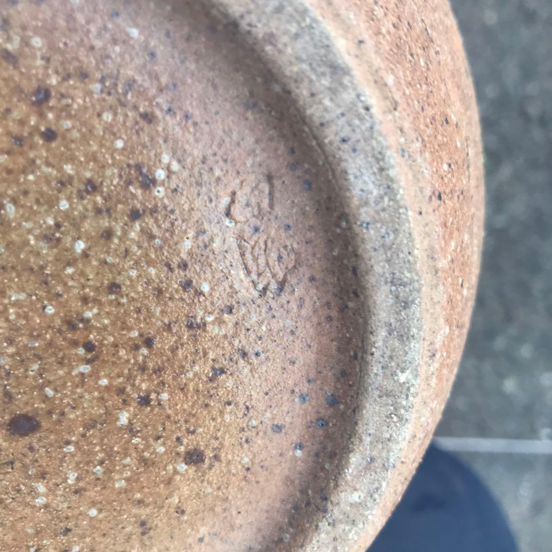 花模様の陶器の壺 高さ約12cm