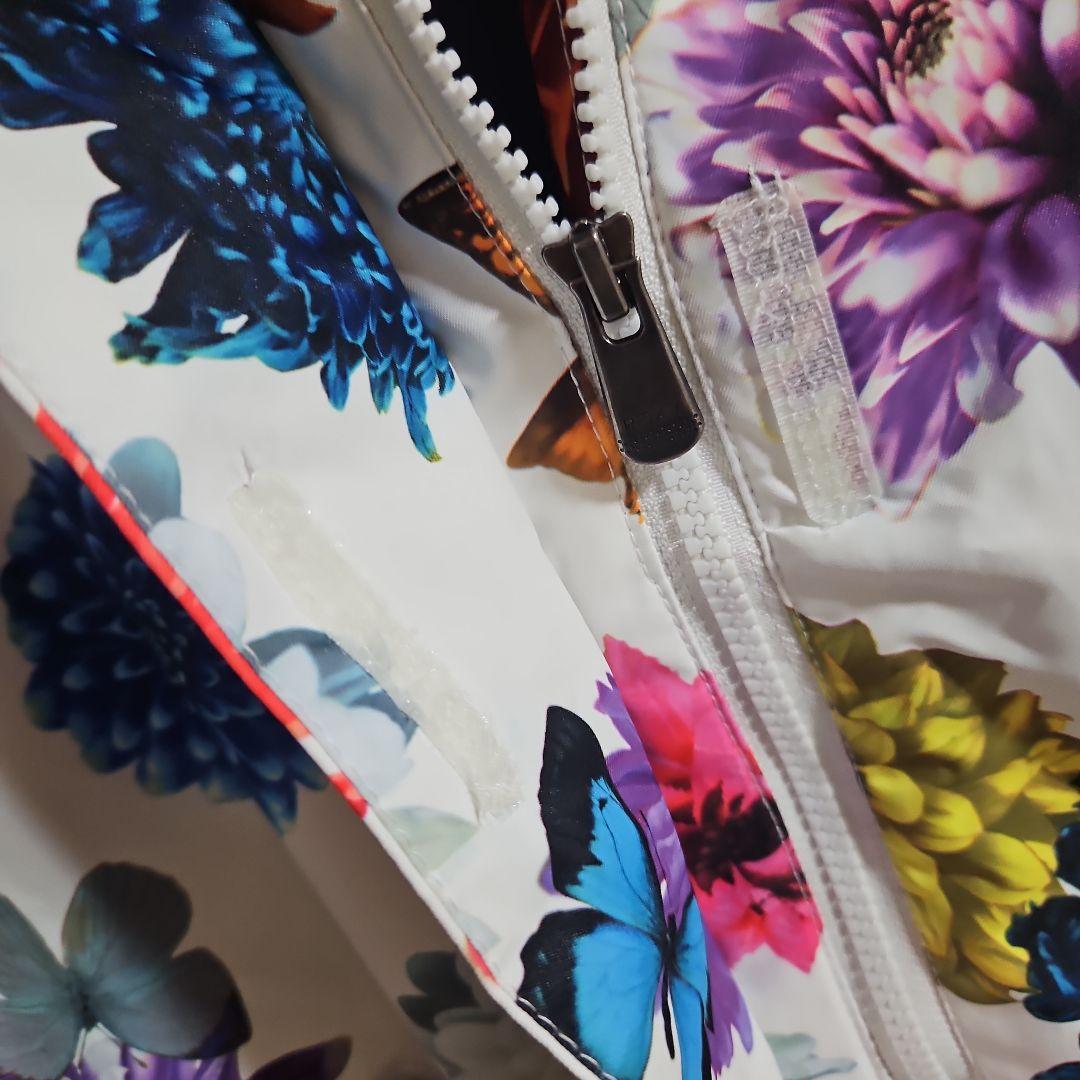 ロキシー　スノボ　ウェア　蜷川実花　ROXY ジャケット　花柄　白　スノーウェア