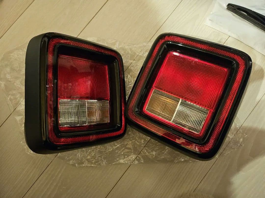 jl ラングラー　純正　テールランプ ハロゲン　スポーツ　jeep