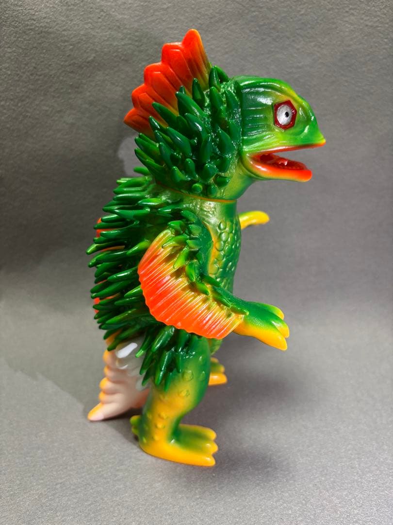 マーミット ゲスラ ソフビ