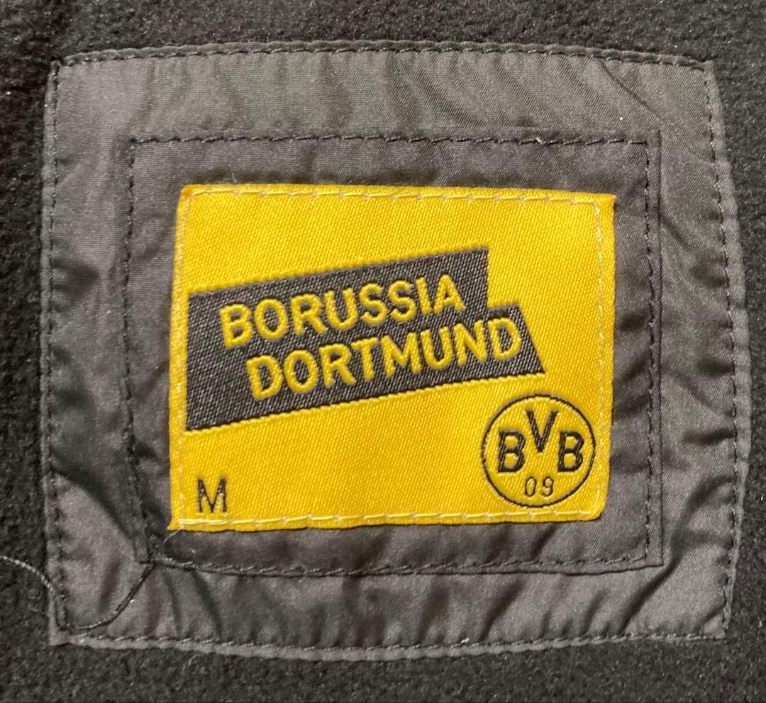 送料無料　ボルシアドルトムント　中綿ジャケット　mサイズ