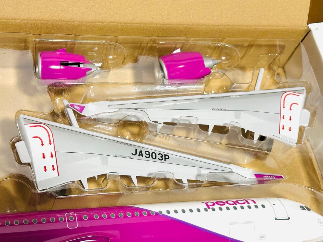 クロスウィング 1/100 A321LR Peach Aviation