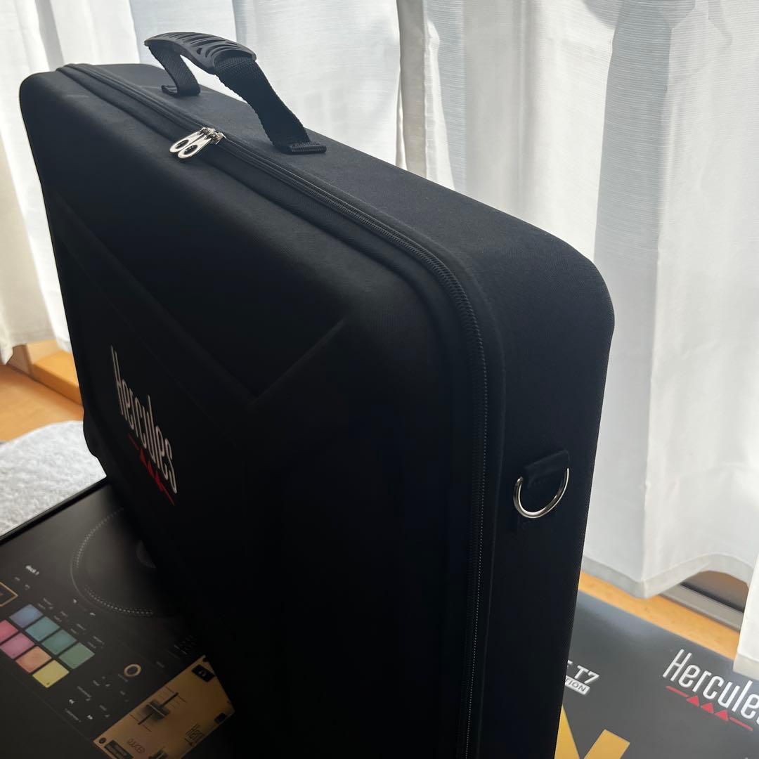 Hercules DJControl Inpulse T7バッグのみ