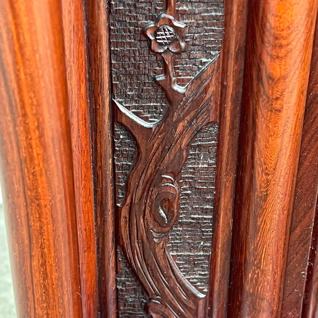 高級材・花梨（カリン）製】 美しい彫刻の和風茶棚・飾り棚　1947年製