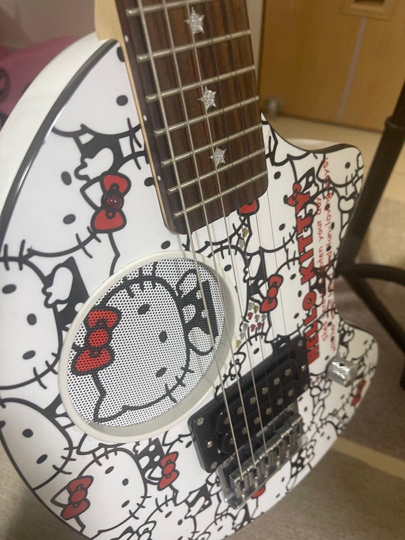 ハローキティ エレキギター　FERNANDES アンプ内蔵 ZO-3 ゾウサン