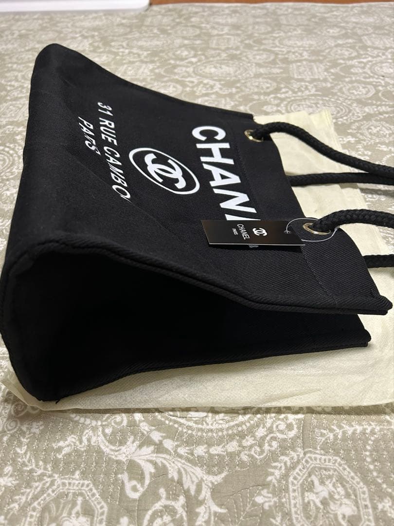 CHANELシャネル　ノベルティ　キャンバストートバッグ新品