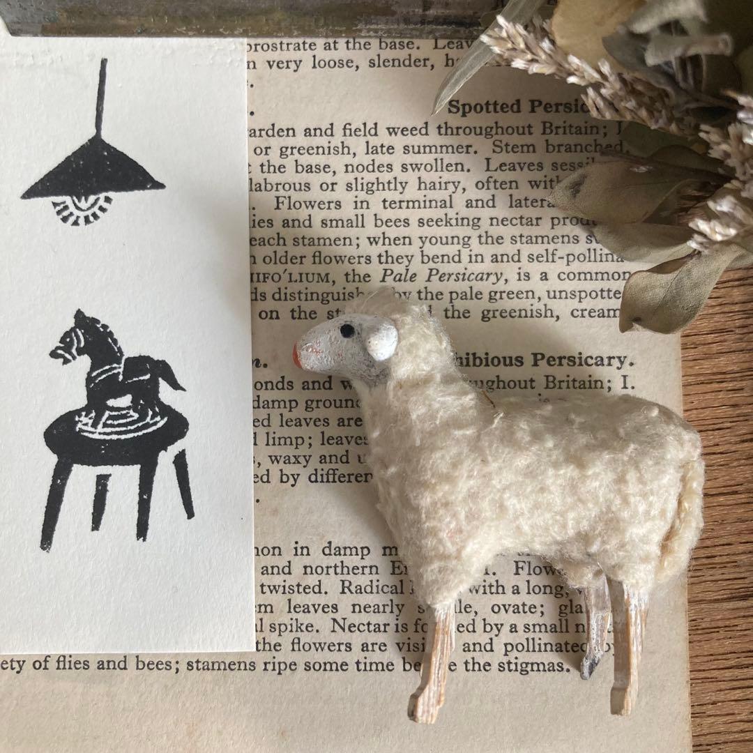 【希少】ドイツアンティーク　儚げな羊さん　B