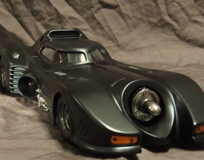 【未使用】ホットウィール　1/18バットモービル バットマンリターンズ版　美品