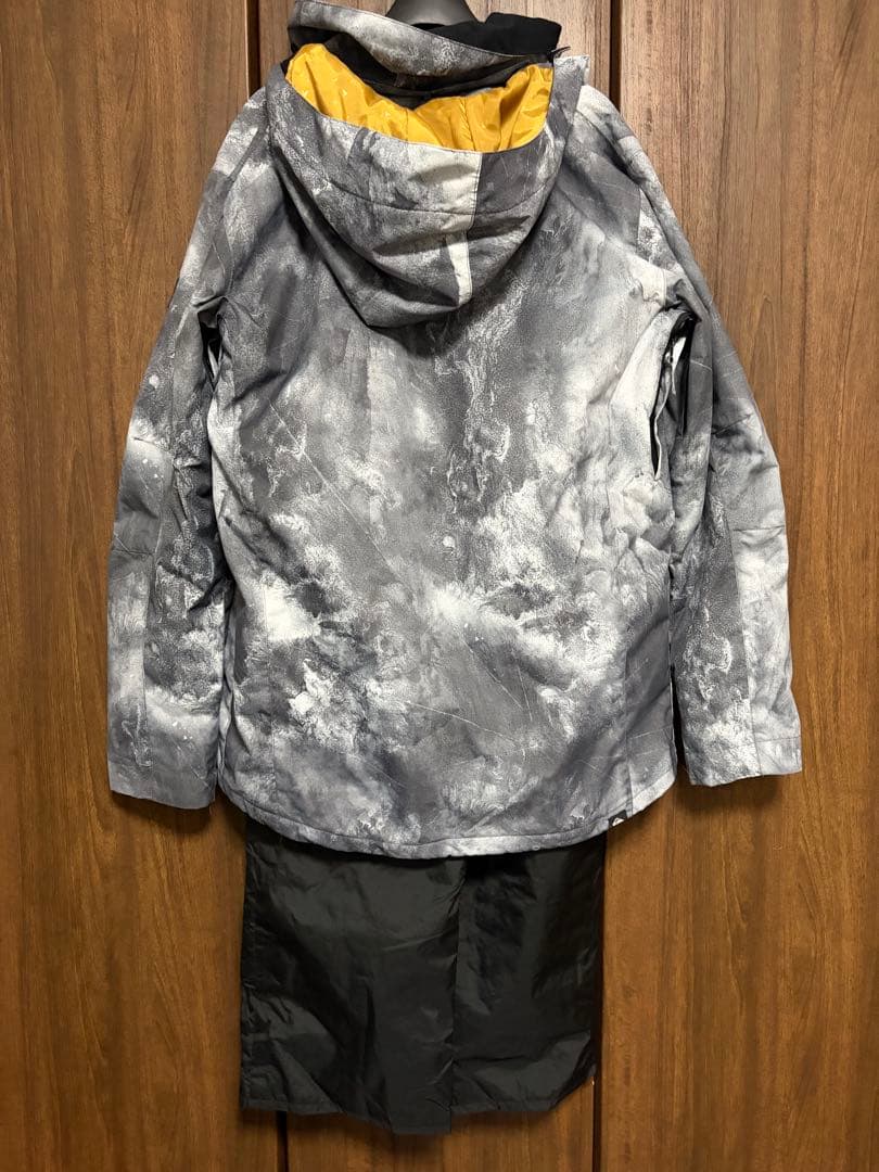 スノーボードウェア メンズ Mサイズ 男性用 上下セット QUIKSILVER