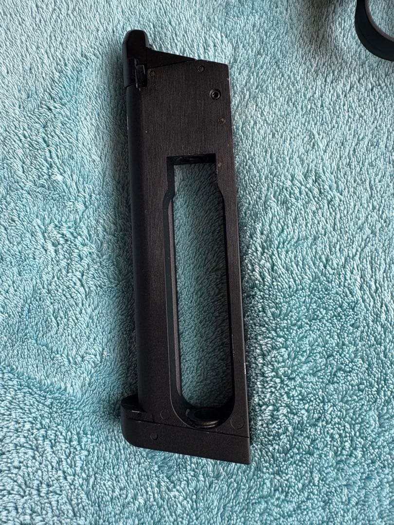 Carbon8 HELLCAT 4.3 CO2 ガスガン+マガジン2本