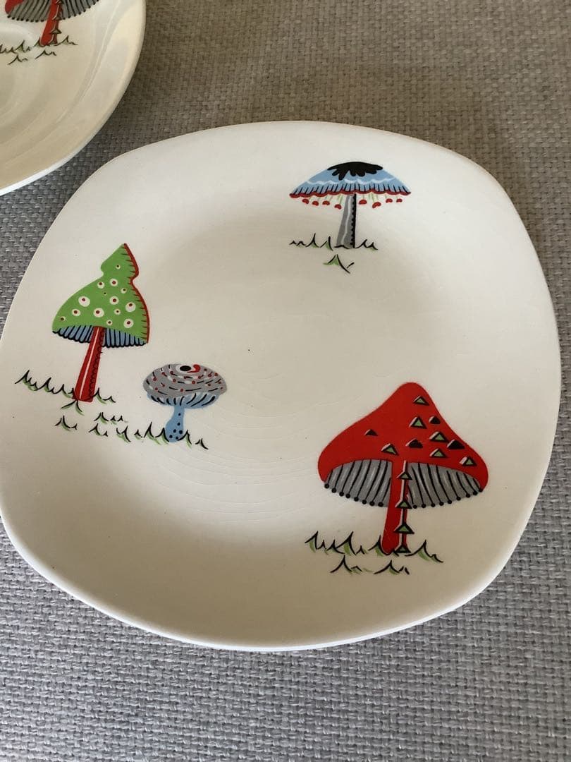 Midwinter ミッドウィンター　Toadstools 毒キノコ　トリオ