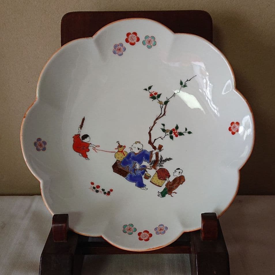 十四代柿右衛門輪花皿5