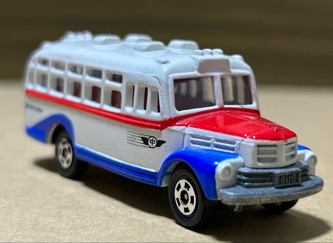 日本製 トミカ イスズボンネットバス 神奈川中央交通