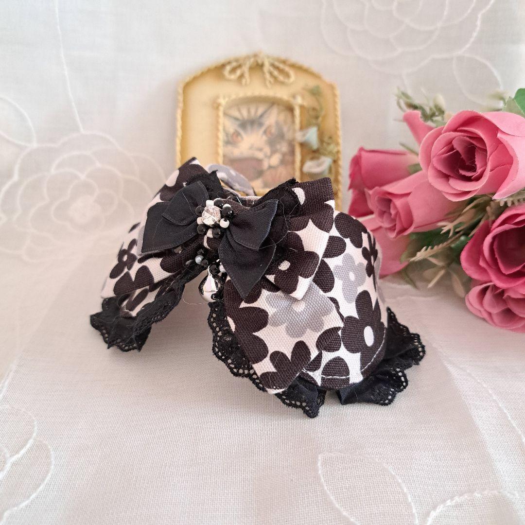 ポップフラワー(ブラック×グレー)わんちゃん猫ちゃん用襟付き首輪