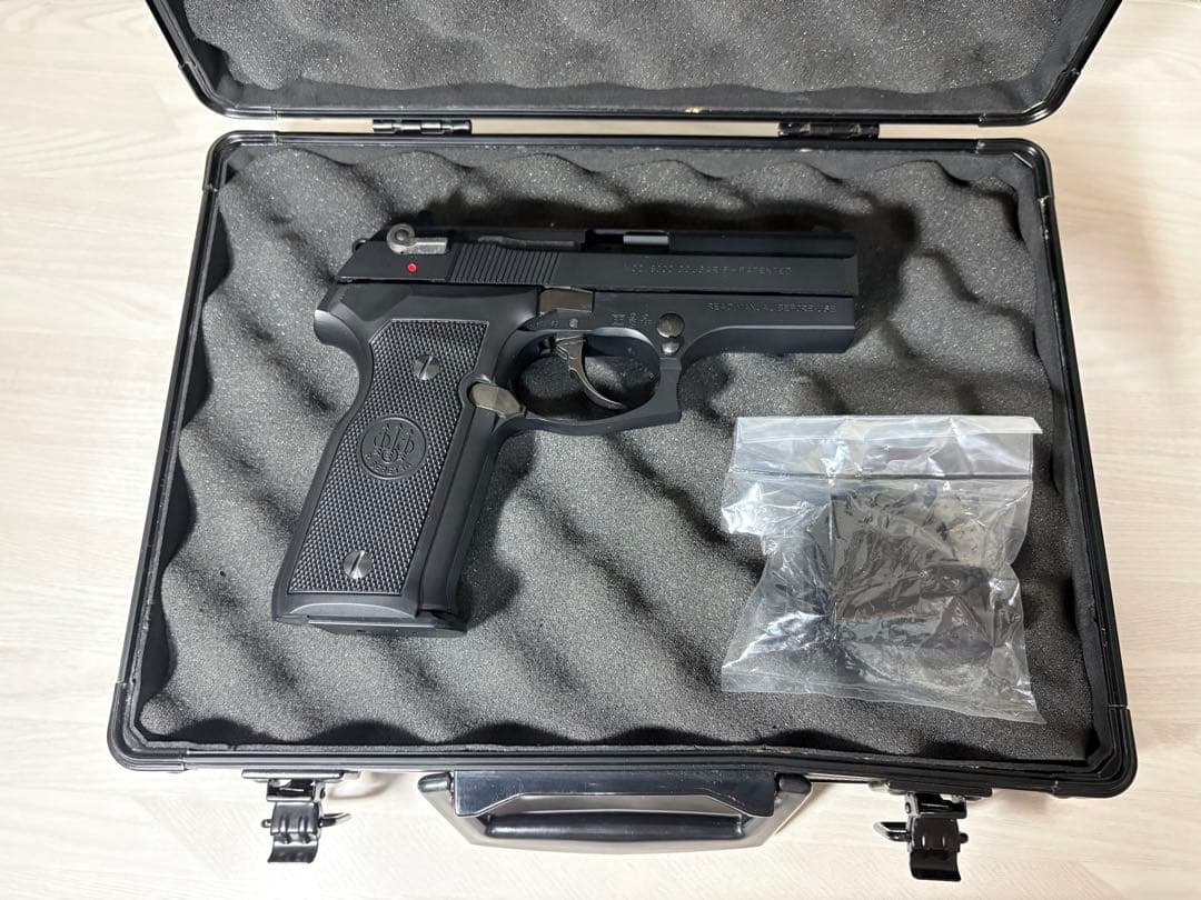 【ガスガン】M8000 クーガーF？【オマケ付き】