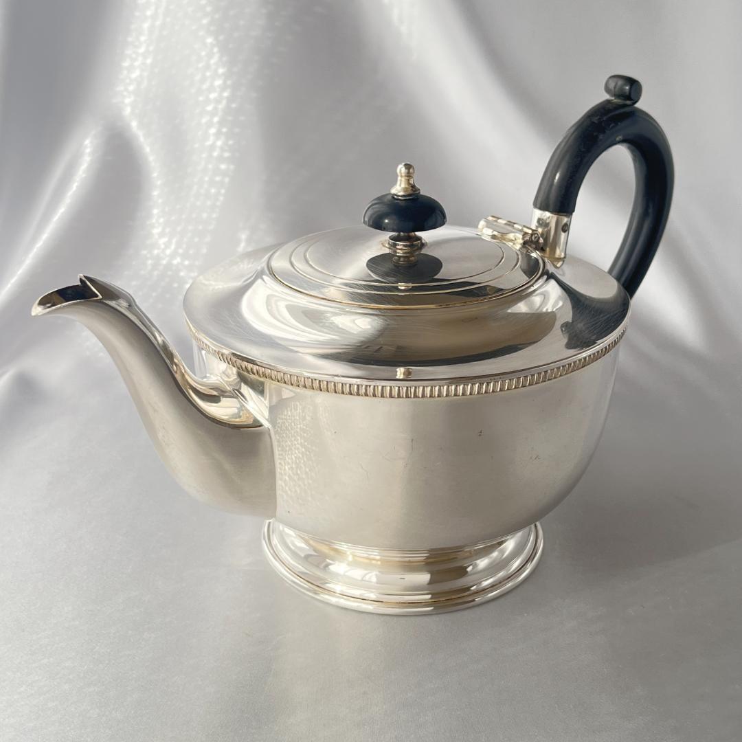 【 Garrard & Co. 】 アールデコ ティーポット【シルバープレート】