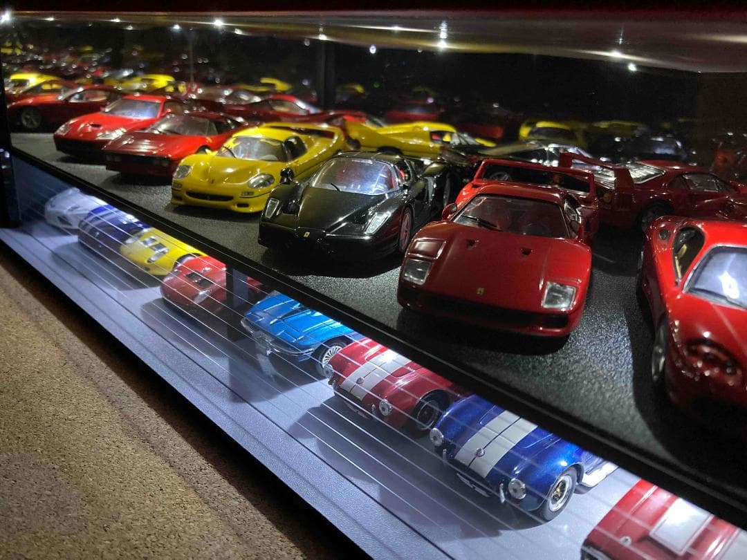 ミニカー専用ジオラマ：1/64＆1/43ショールーム＆ガレージⅠ（ワイドタイプ）