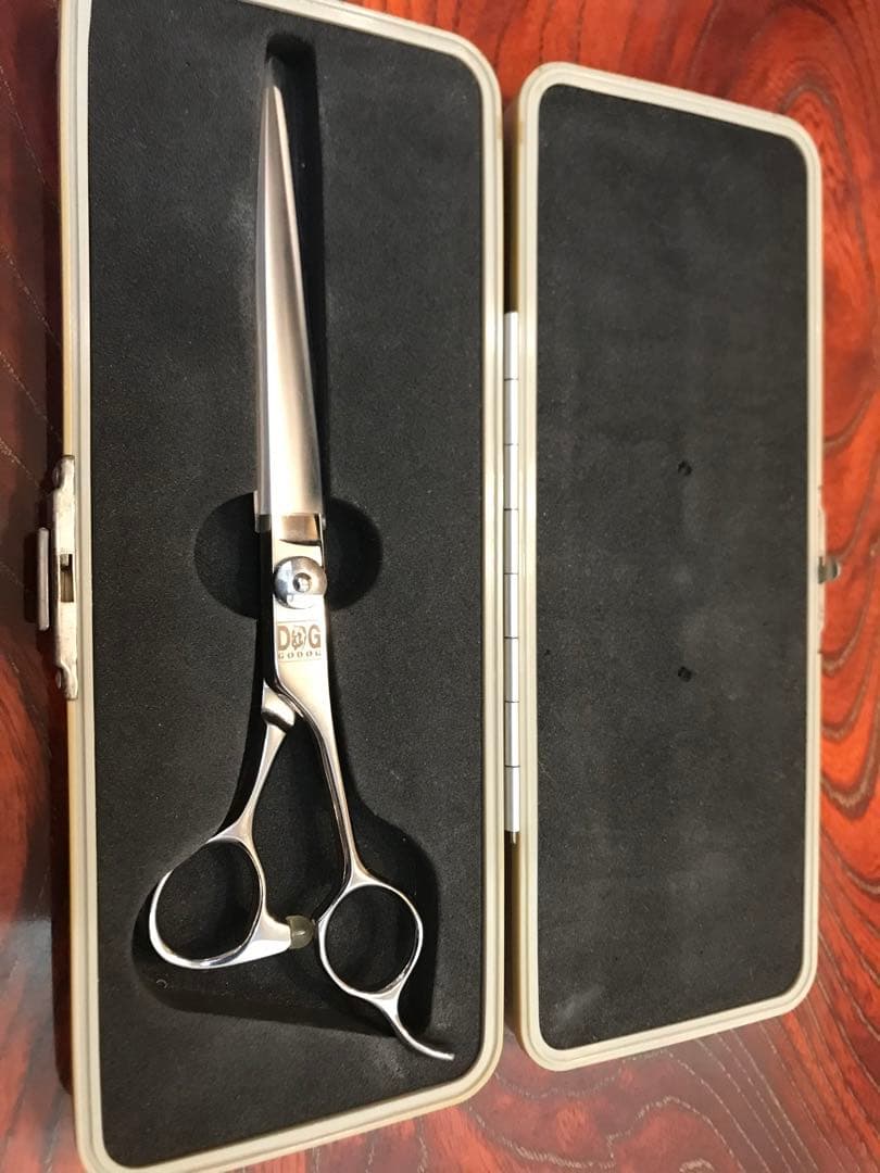ペット用トリミングハサミセットとシザーケース