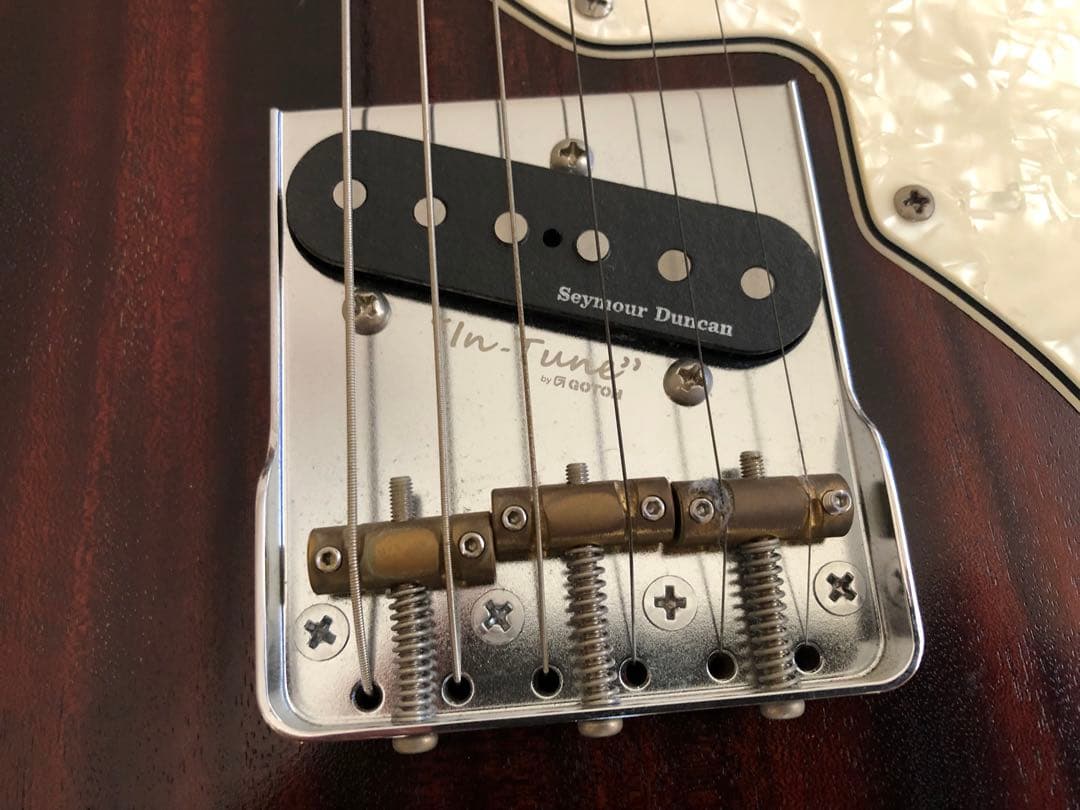 Bacchus BTH-MAHOシンラインギター