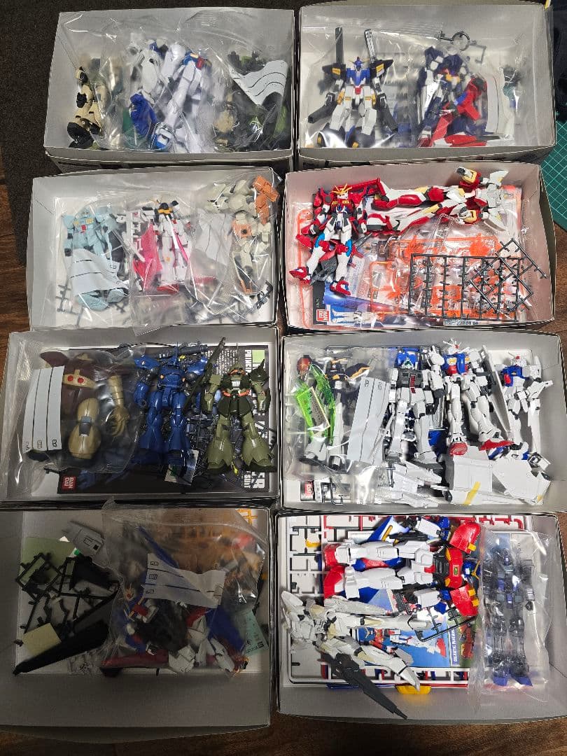 イ*!様 ガンプラ　ジャンク　まとめ売り　シール付き　(組み立て済み)