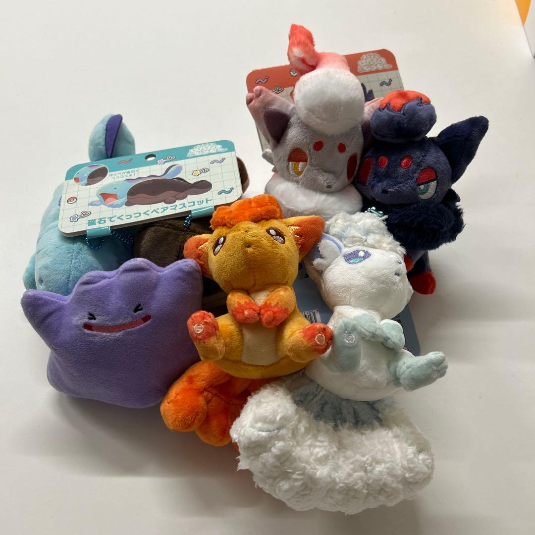 ポケモン　磁石でくっくつペアマスコット3種類 おまけ