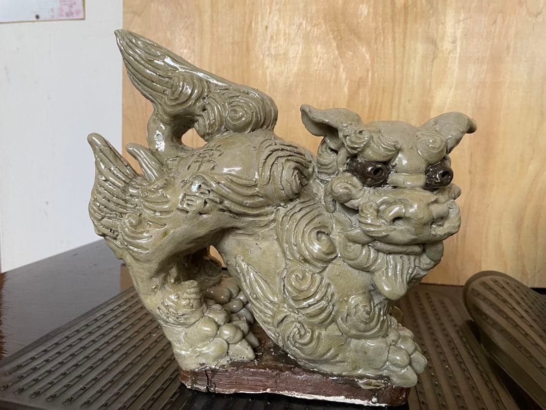 希少　島常賀　台付シーサー白土ペア　阿吽　壺屋焼　名工　沖縄