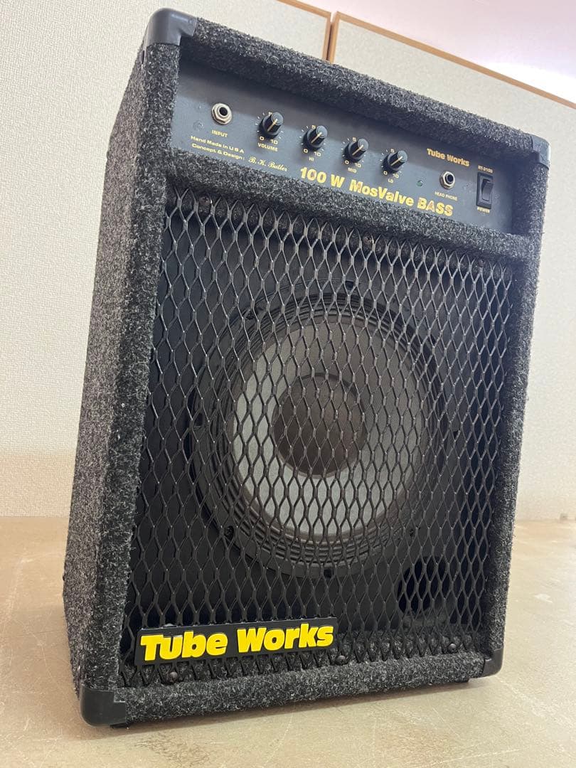 レア！Tube Works 100 W MosValve BASS ベースアンプ