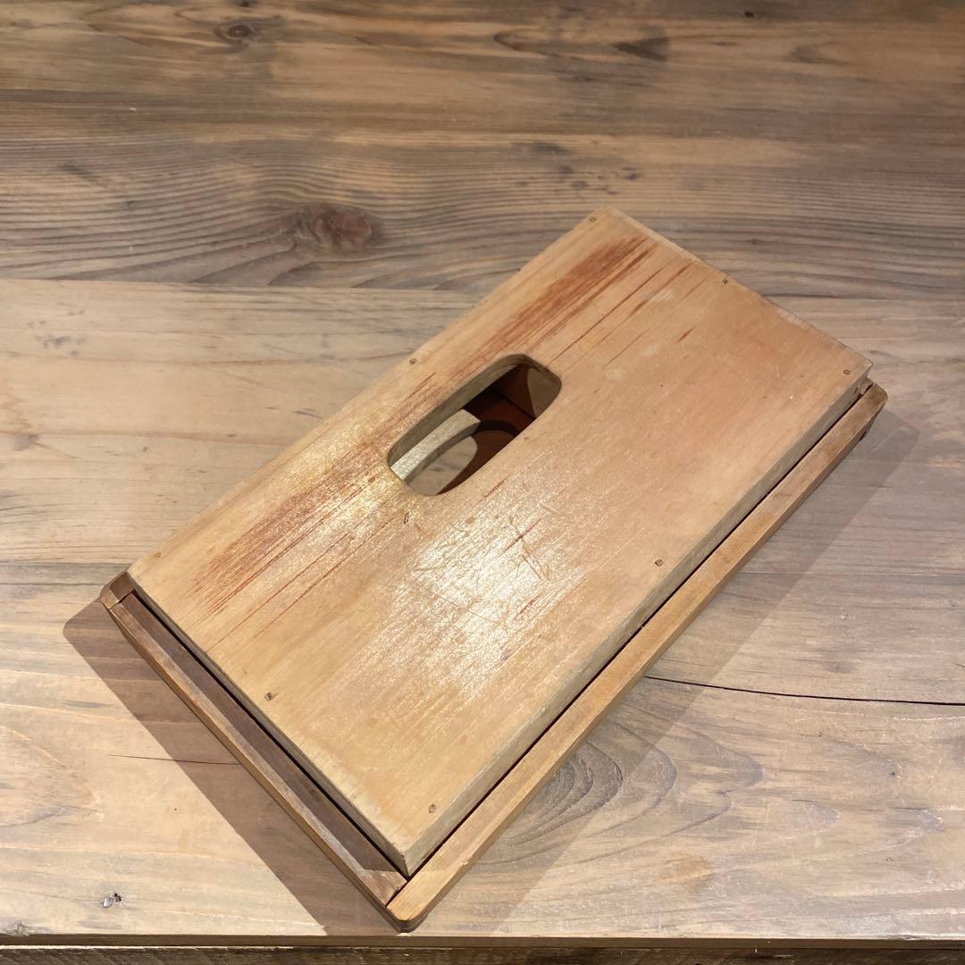 古い魚入れ用 木製釣り箱 仕切り付き 古道具