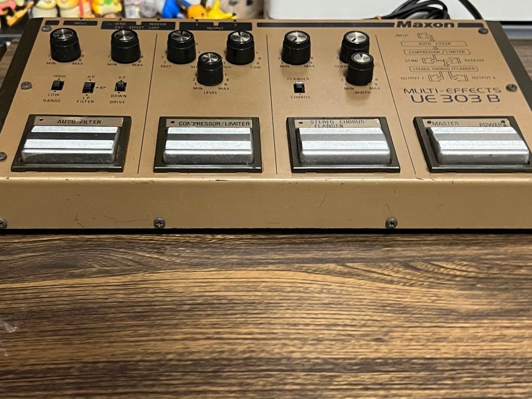 即発送 Maxon ue 303 B Multti-Effects