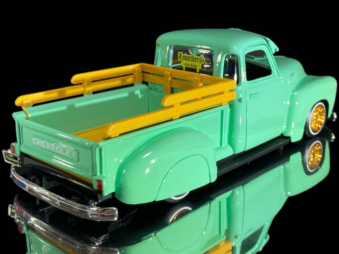 マイスト《 '50 シボレー 3100 ローライダー *ボム Maisto 》開