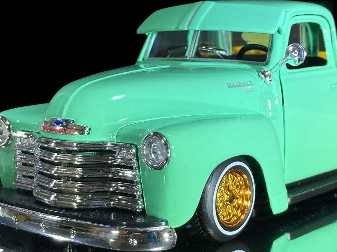 マイスト《 '50 シボレー 3100 ローライダー *ボム Maisto 》開