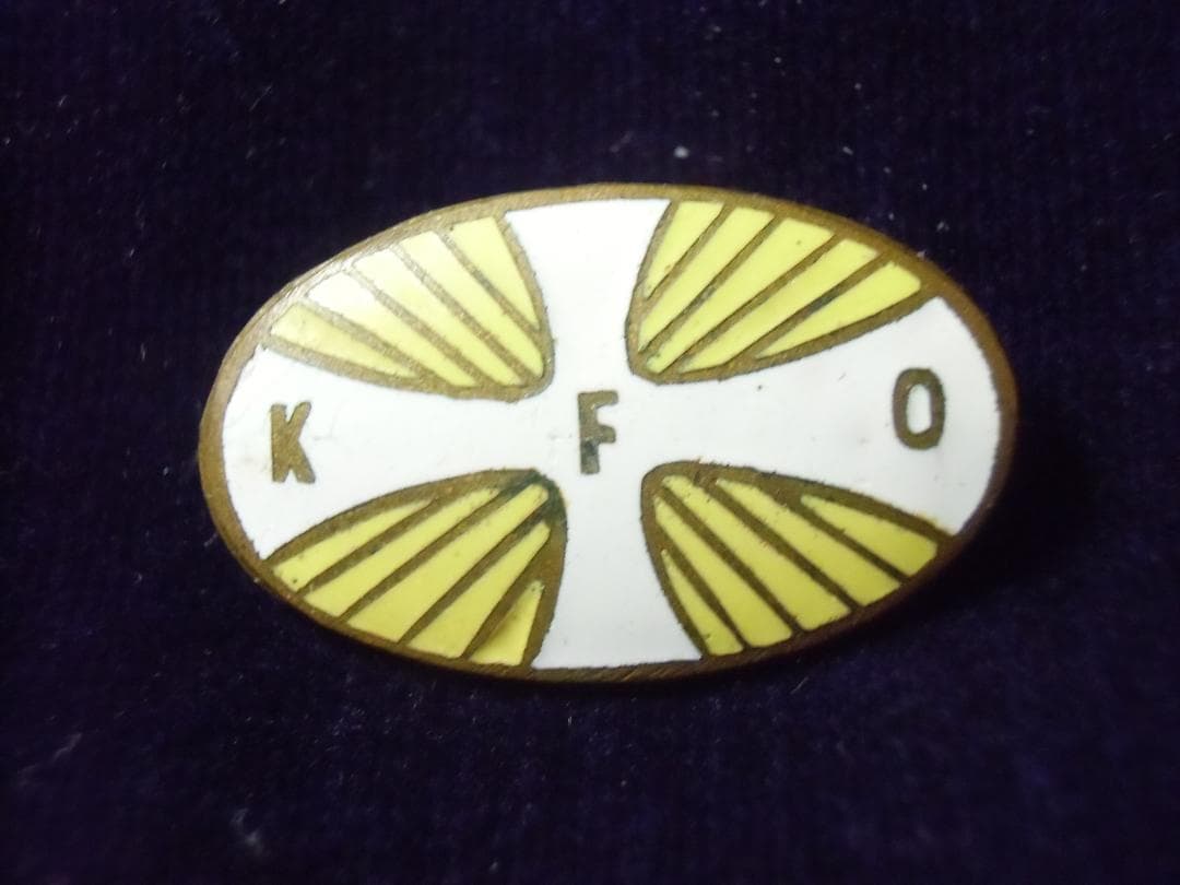 Öオーストリア帝国＊ＫＦＯカトリック女性組織バッジ（実物）