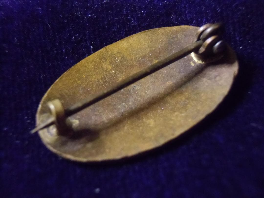 Öオーストリア帝国＊ＫＦＯカトリック女性組織バッジ（実物）