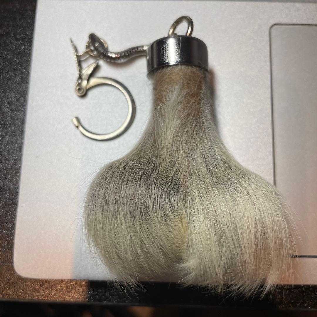 カンガルーのキンタマキーホルダー