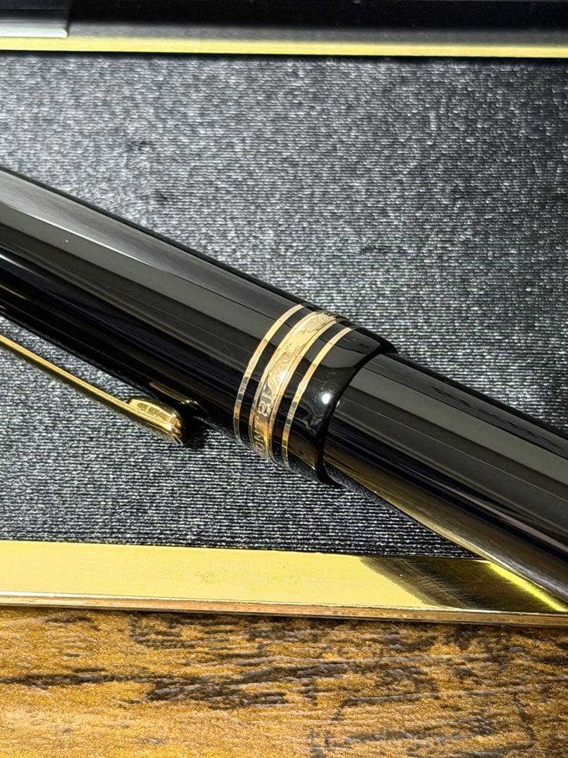未使用に近い　No.149 2段エボナイトペン芯　18金　バイカラー　F 万年筆