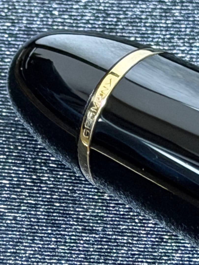 未使用に近い　No.149 2段エボナイトペン芯　18金　バイカラー　F 万年筆