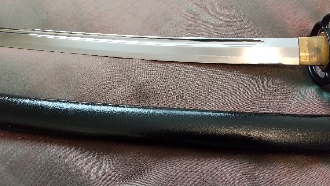 【二尺四寸一分】レザー風柄 居合刀 海鼠透かし鍔 模造刀 武具 拵え 日本刀