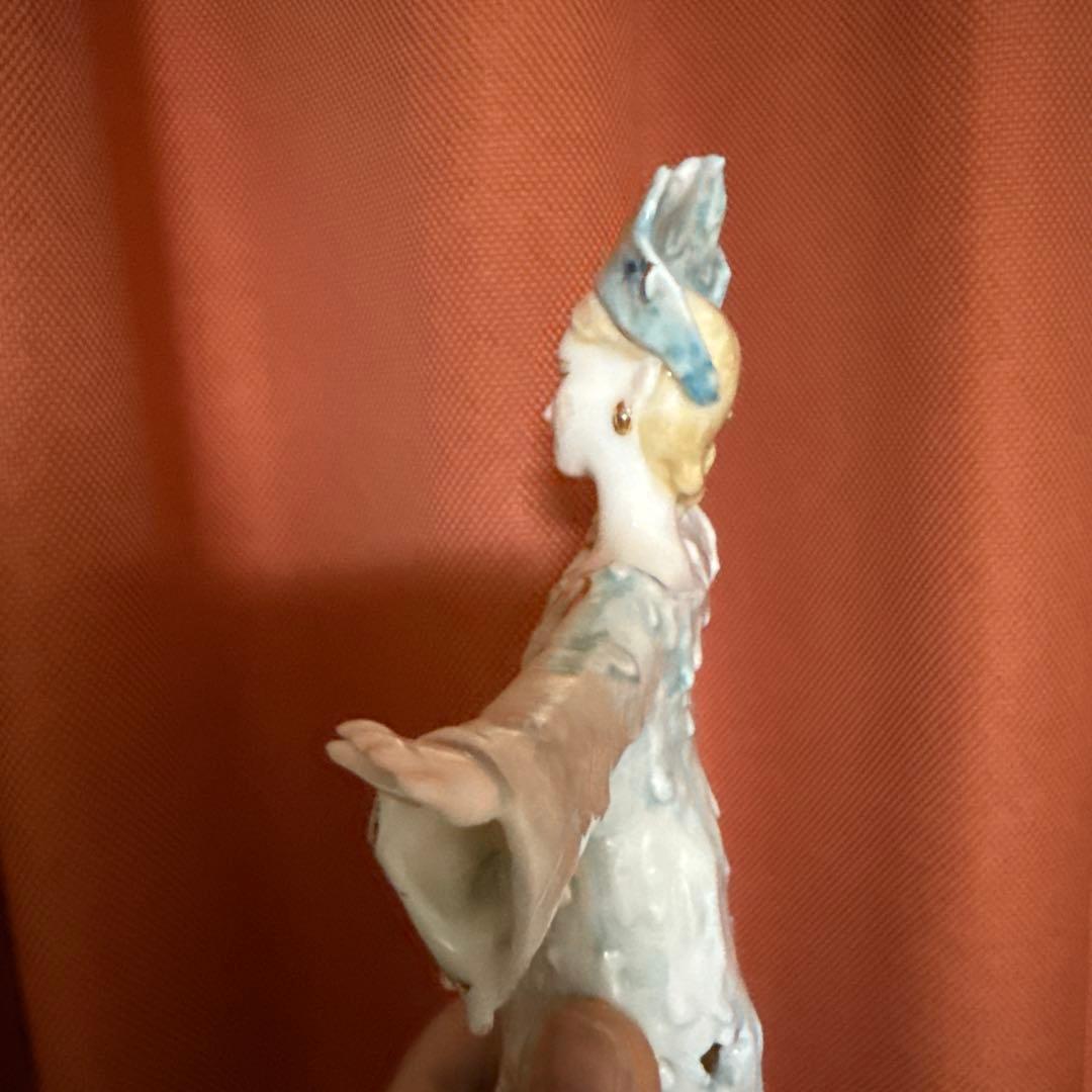 溶けゆく雪娘 20cm。一点もの。磁器製。手作り。 陶芸家 Arkhipova