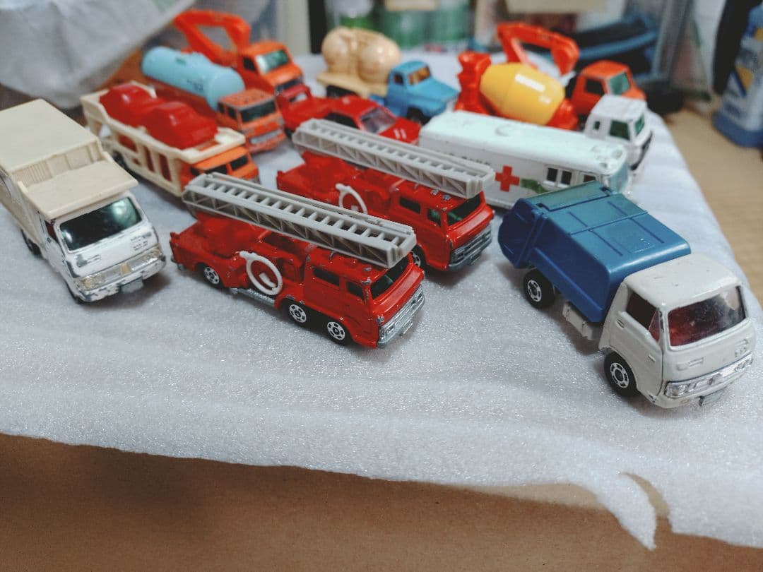 日本製トミカ12台セットジャンク